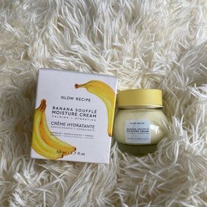 Banana Glow Recipe Cream moisturizer